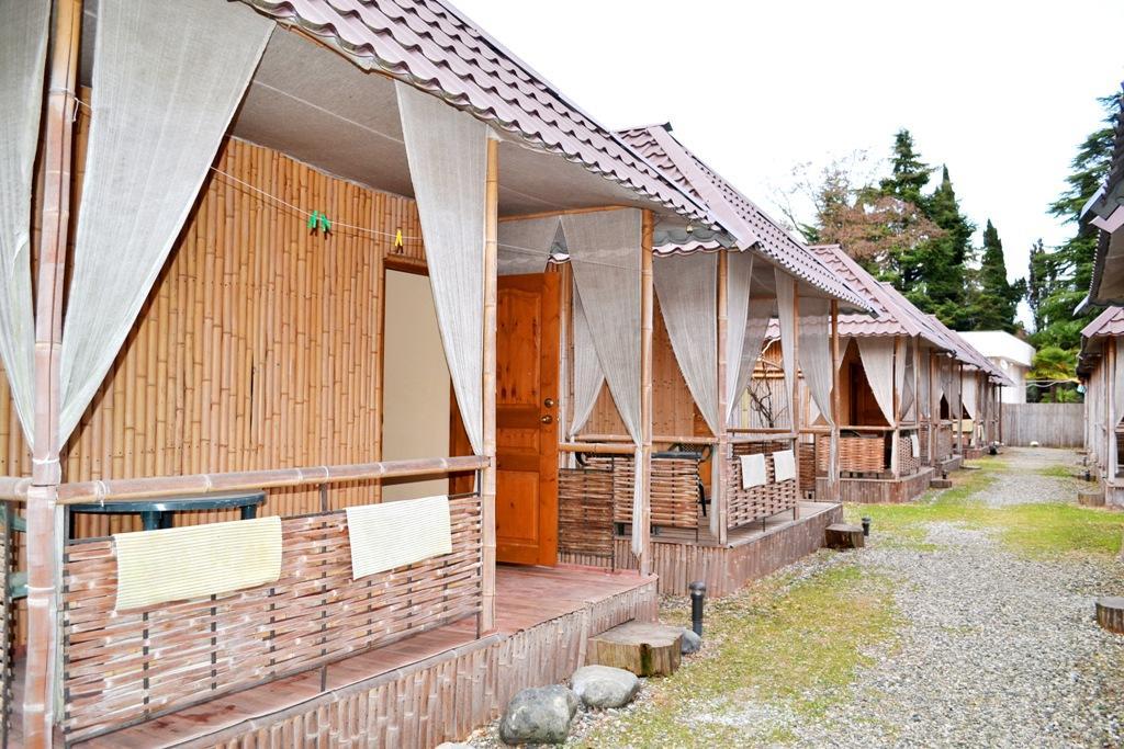 Ostrov Park-Hotel Pitsunda Exterior foto